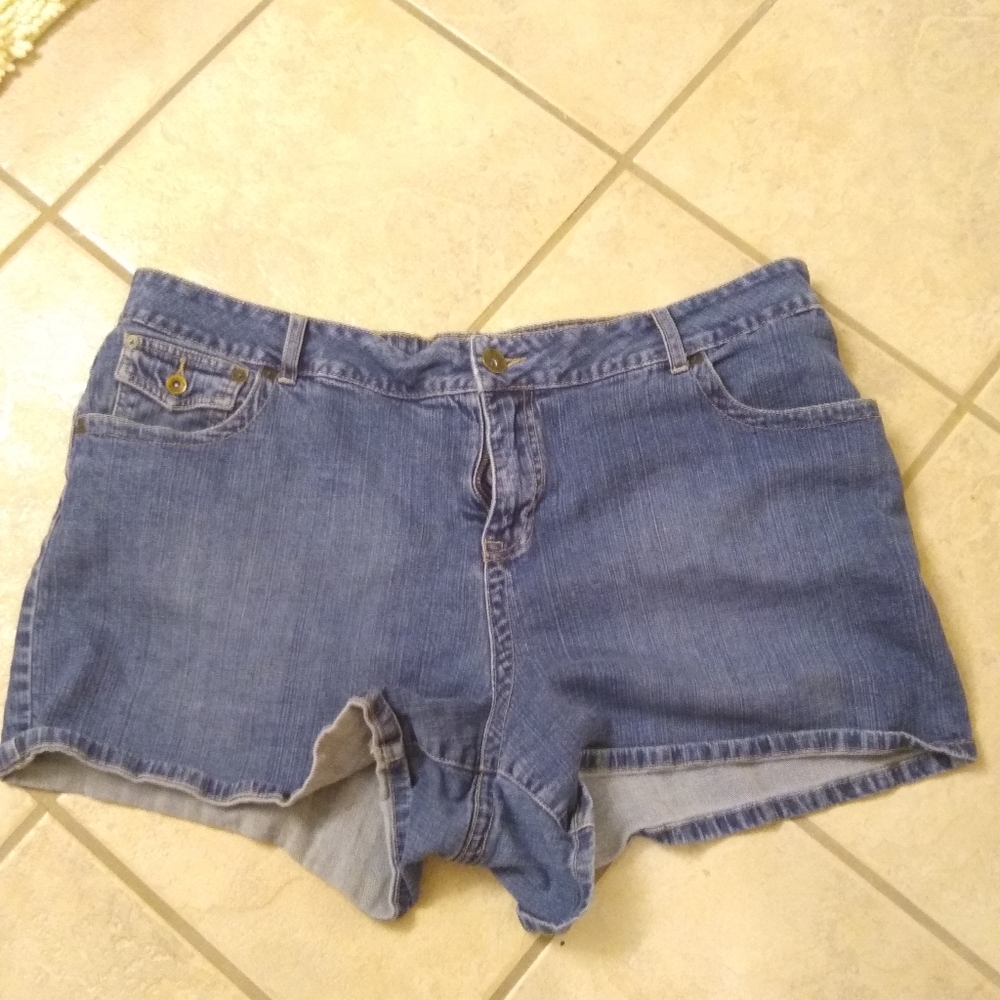 L.A. Blues Distressed jean shorts
